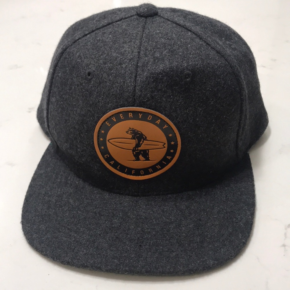Snap back